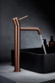 bateria umywalkowa wysoka, bateria umywalkowa stojąca, bateria umywalkowa stojąca wysoka, szczotkowana miedź,  detale, wykończenie, nowoczesny design, imex