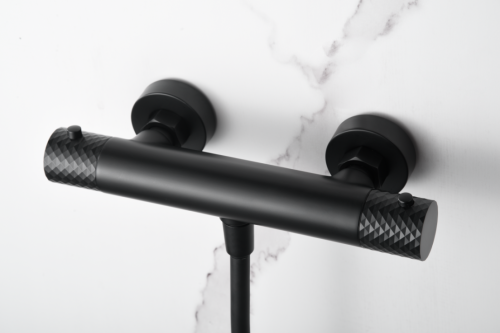 bateria natryskowa, bateria natryskowa termostatyczna, bateria z kompletem natryskowym, czarny mat, nowoczesny design, imex